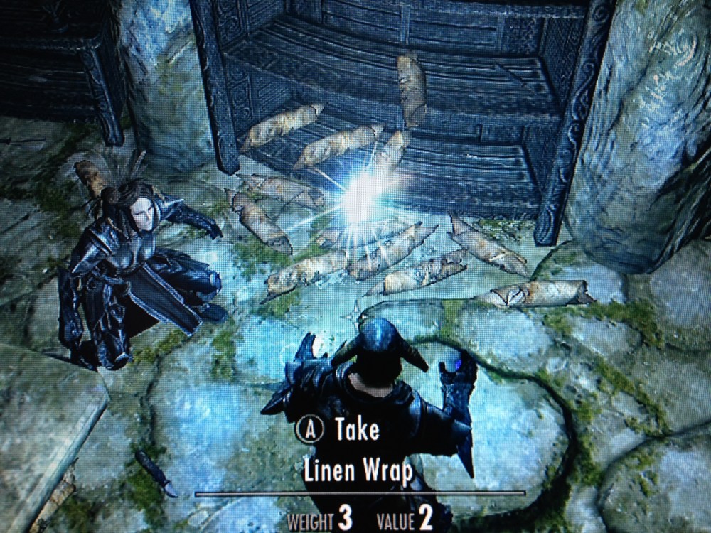 20130117-hoarding-linen-wraps-in-Forelhost