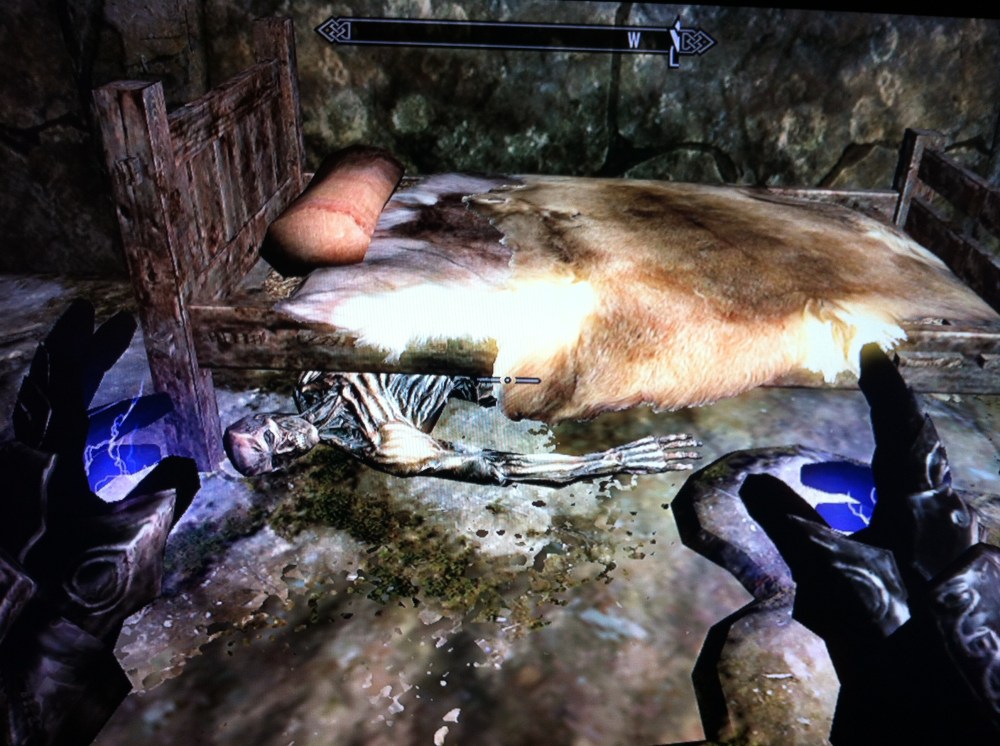 20140112-draugr-under-the-bed